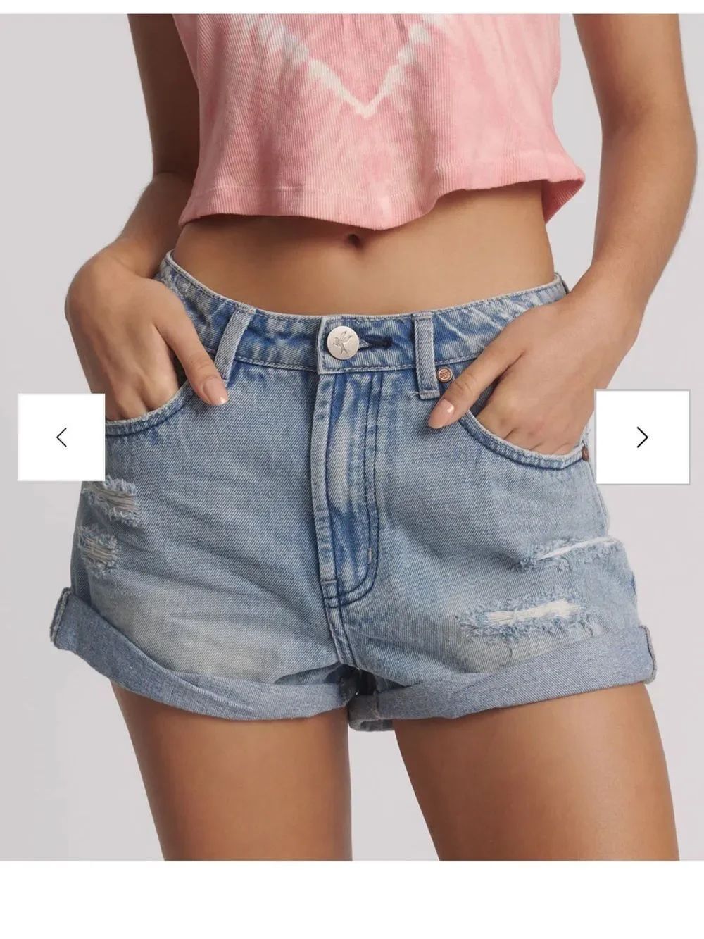 ONE TEASPOONโ| High Waist Bandits Roll-Hem Jean Shorts - Size 26
